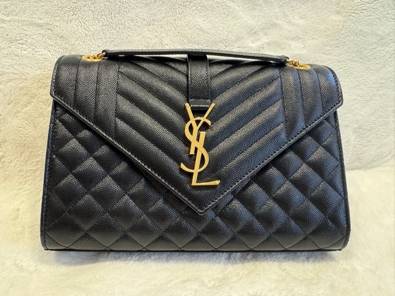 ENVELOPE粒面絎縫皮革中型信封袋-5