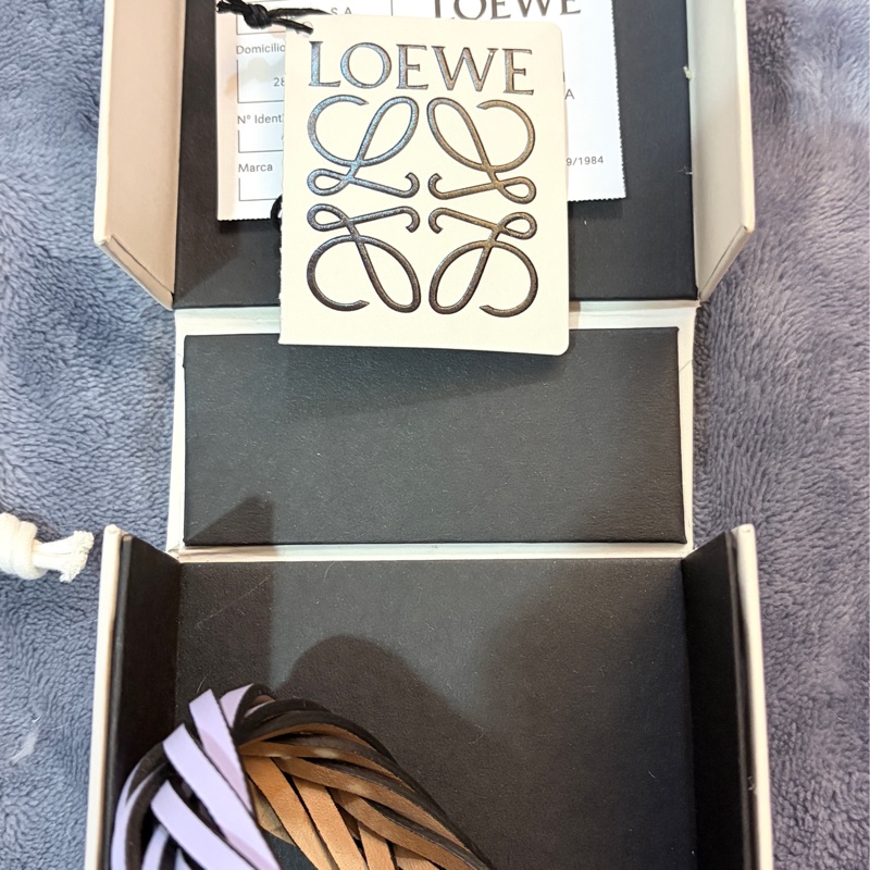 Loewe 皮質編織手環-4