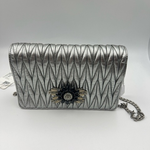 Miumiu 缪缪褶皱链条包，银色 水钻太阳花扣