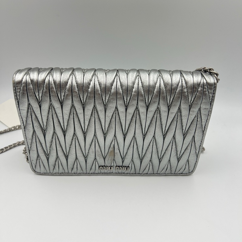 Miumiu 缪缪褶皱链条包,银色 水钻太阳花扣-1