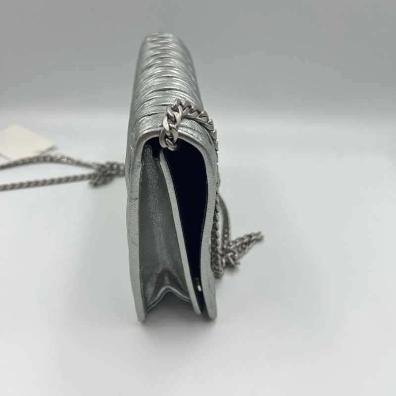 Miumiu 缪缪褶皱链条包,银色 水钻太阳花扣-2