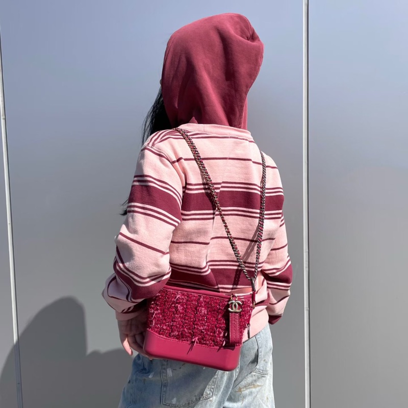 「JL精品代購」98新 Chanel粉色毛呢鏈條流浪包小號-2