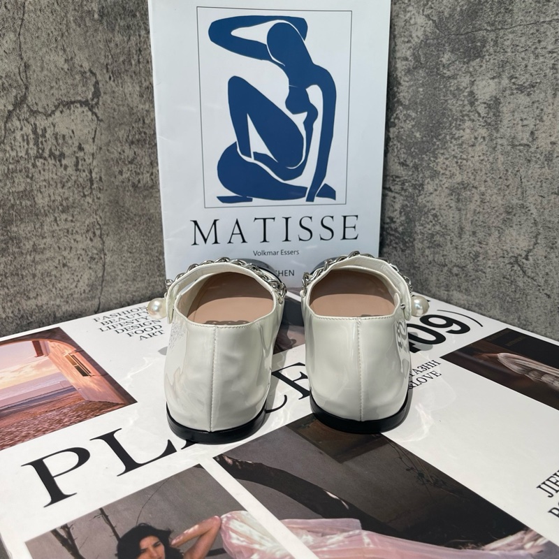 Miumiu 繆繆 黑白漆皮 珍珠瑪麗珍鞋-1