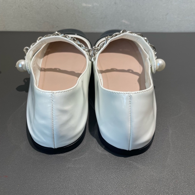 Miumiu 繆繆 黑白漆皮 珍珠瑪麗珍鞋-6