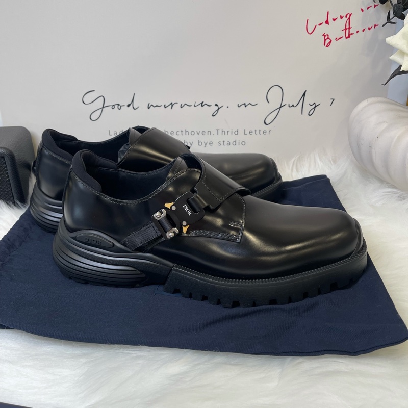 Dior 插銷扣黑色皮鞋-3