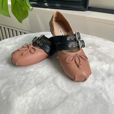 繆繆/miu miu 平底裸色 芭蕾舞鞋 （已貼底