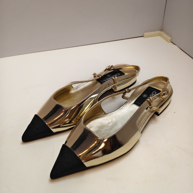 Chanel香奈兒 淺金色尖頭瑪麗珍單鞋 涼鞋 平底鞋-0