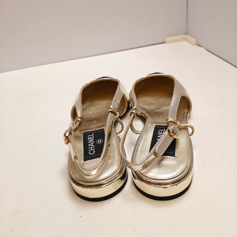 Chanel香奈兒 淺金色尖頭瑪麗珍單鞋 涼鞋 平底鞋-2