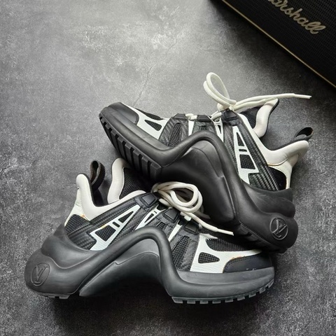 LOUIS VUITTON 路易威登 LV ARCHLIGHT 黑白熊貓