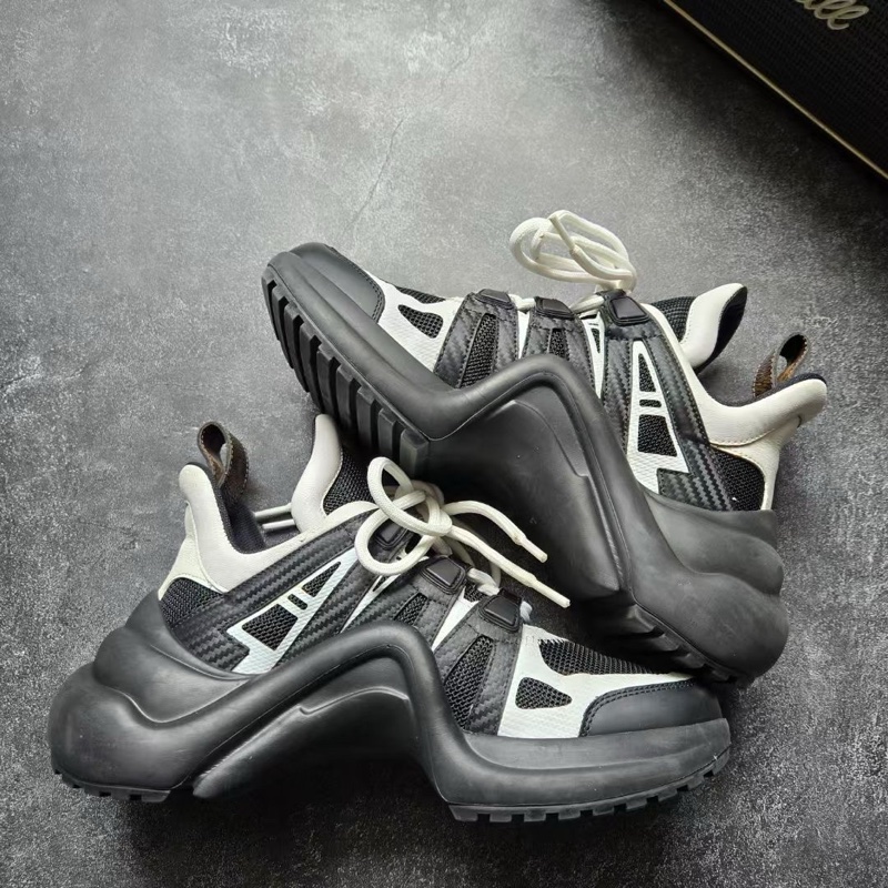 LOUIS VUITTON 路易威登 LV ARCHLIGHT 黑白熊貓-1