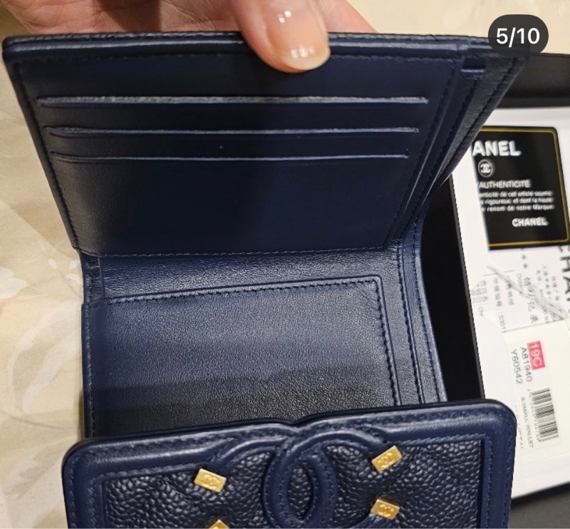 Chanel 藍金荔枝三折短夾（大全配）-3