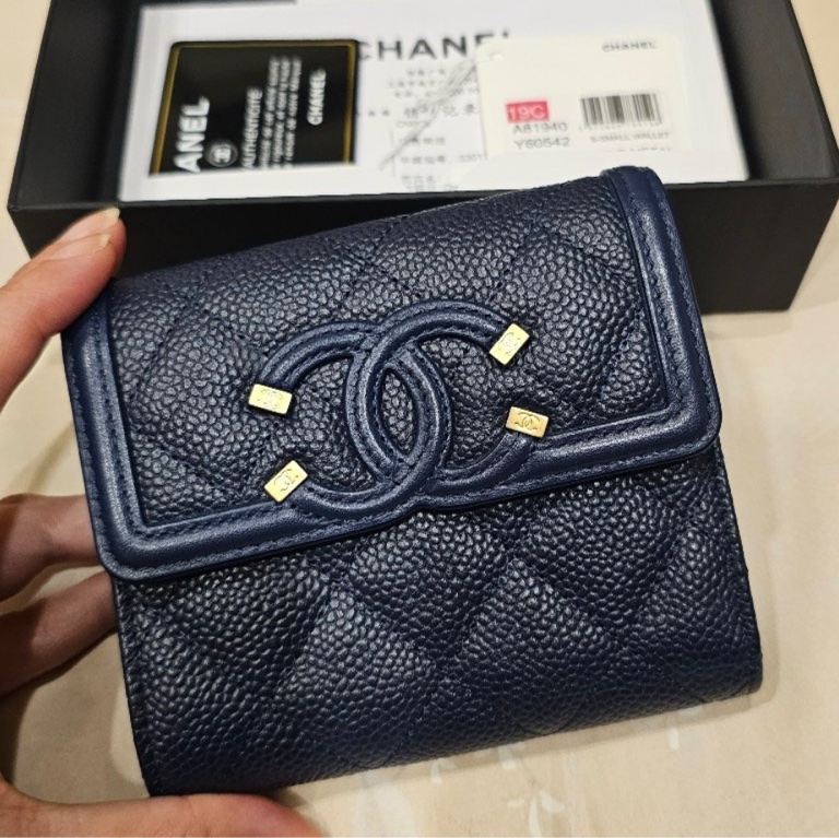 Chanel 藍金荔枝三折短夾（大全配）-5