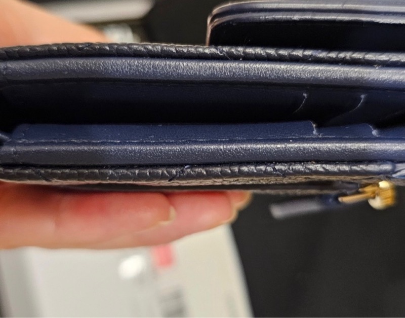 Chanel 藍金荔枝三折短夾（大全配）-8