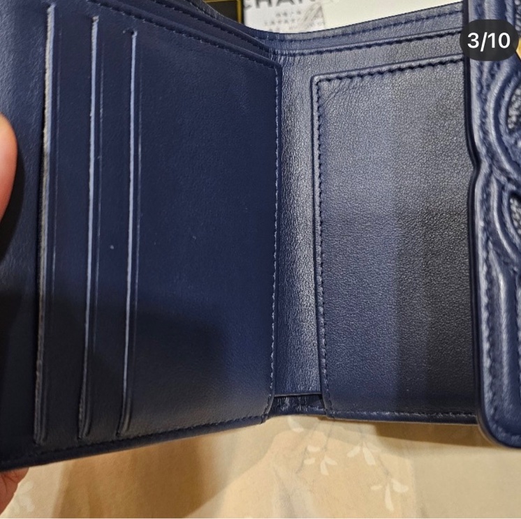 Chanel 藍金荔枝三折短夾（大全配）-9