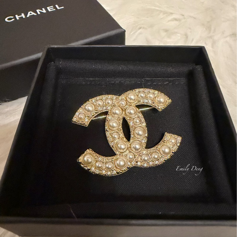 Chanel 經典雙C胸針-1