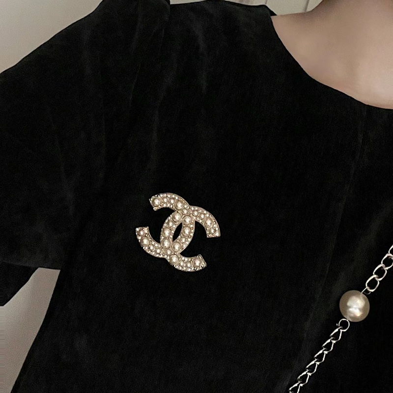 Chanel 經典雙C胸針-10