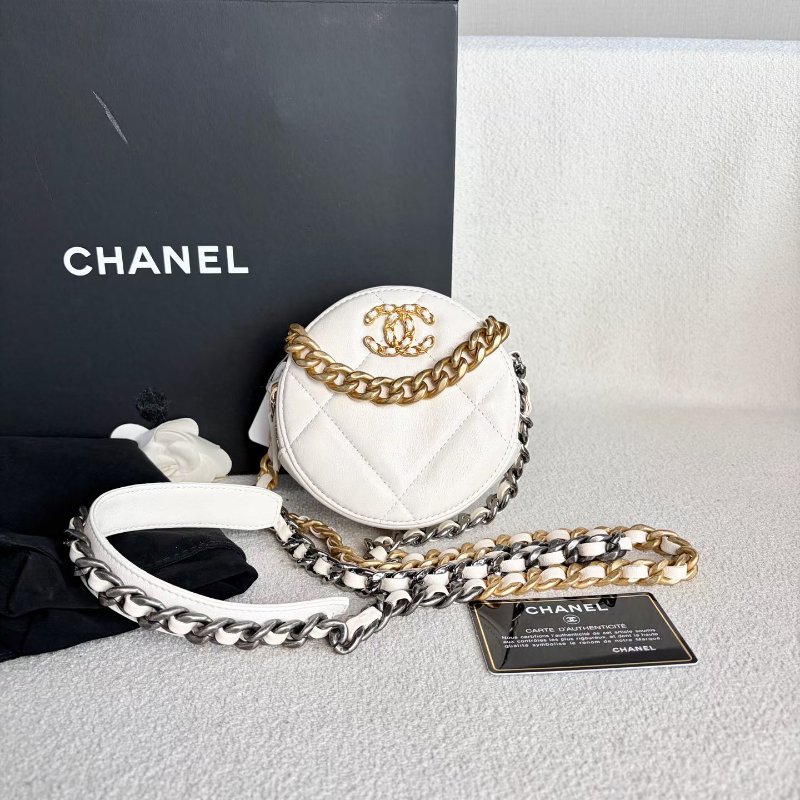 Chanel 19bag小圓餅 米白色 金扣 羊皮 12*12*6 98新配件塵袋 保卡-5