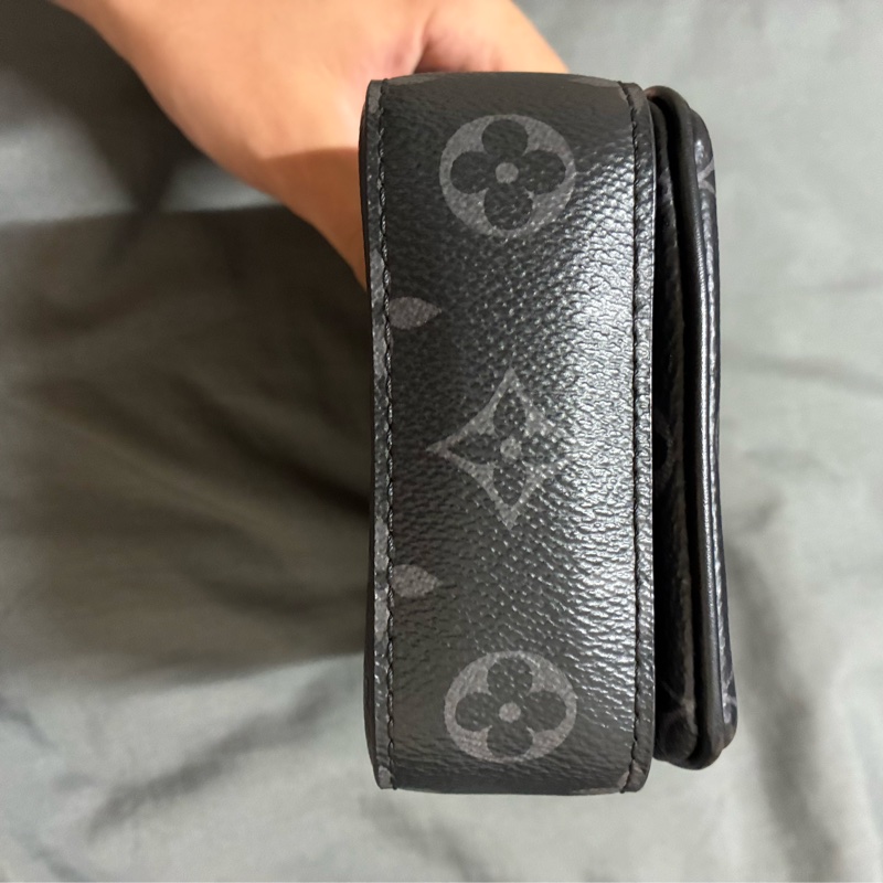 s-lock黑色老花側背包-8