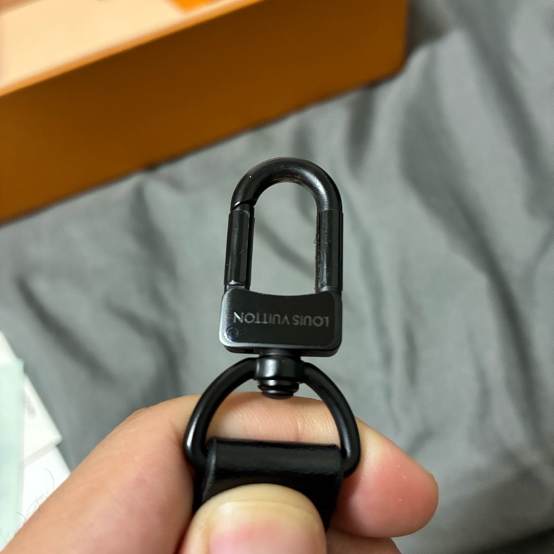 s-lock黑色老花側背包-16