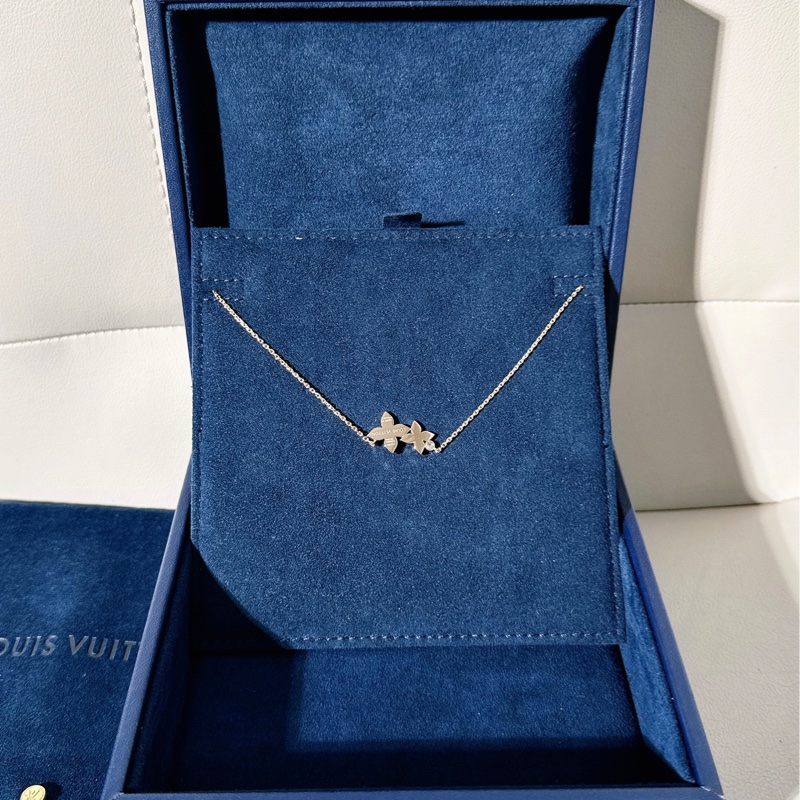 LV路易威登 Star Blossom系列 18K金滿鑽雙花四葉草花卉項鍊-1