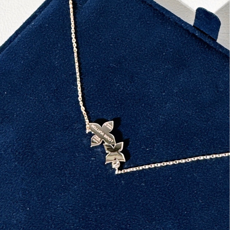 LV路易威登 Star Blossom系列 18K金滿鑽雙花四葉草花卉項鍊-4