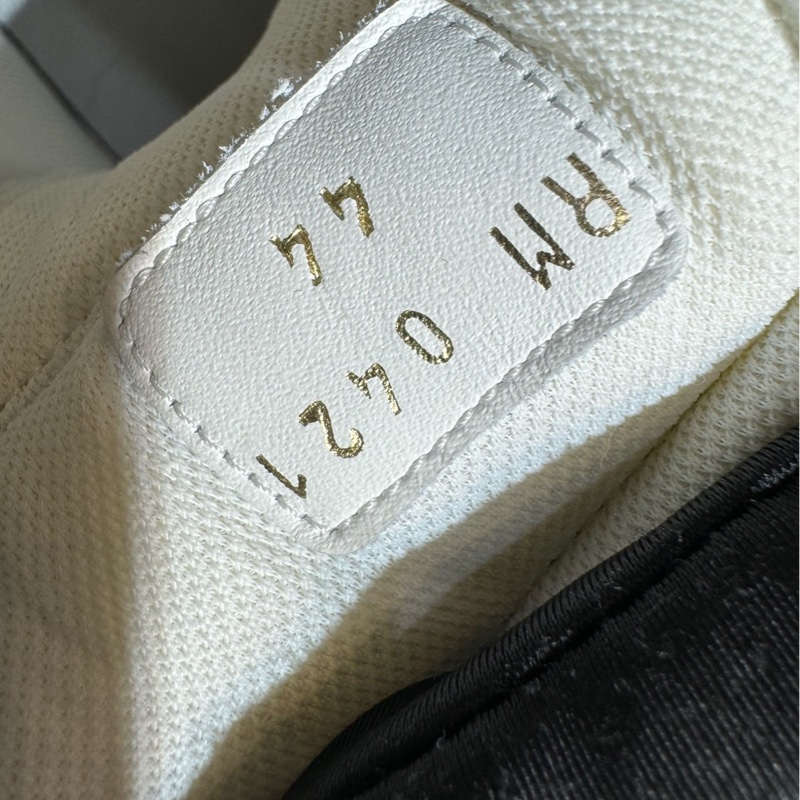 賽琳/Celine 全新CT-02 牛皮革 透氣耐磨防滑 中幫運動板鞋 螢光白 44碼-8