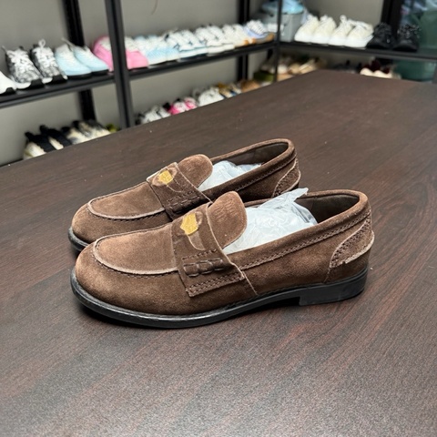 miumiu 繆繆棕色麂皮金幣樂福平底鞋 36碼