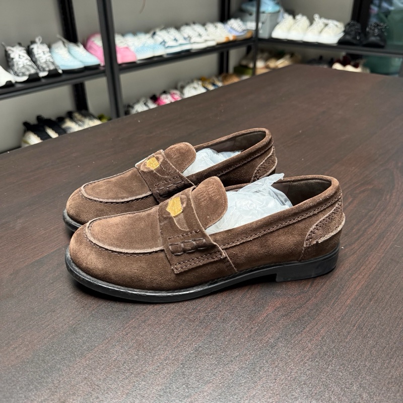 miumiu 繆繆棕色麂皮金幣樂福平底鞋 36碼-0