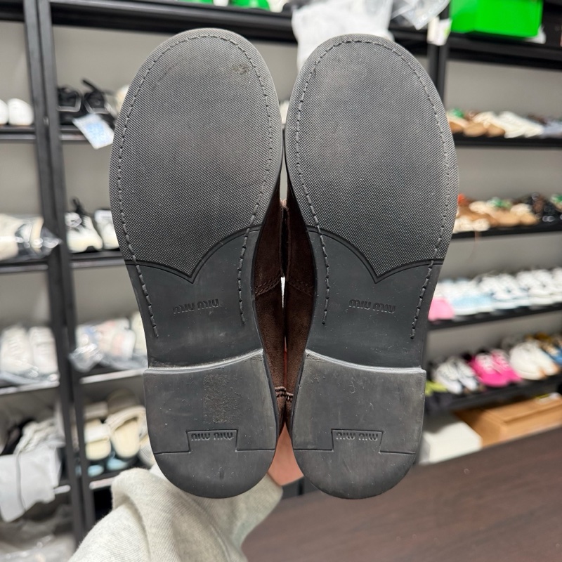 miumiu 繆繆棕色麂皮金幣樂福平底鞋 36碼-7