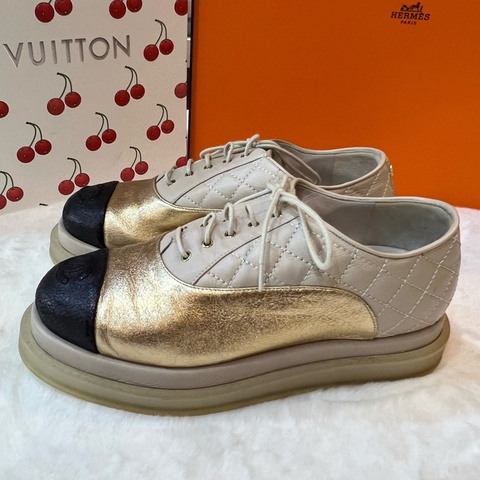 香奈兒/Chanel 黑金雙C珍珠厚底靴 35碼 🈚附件