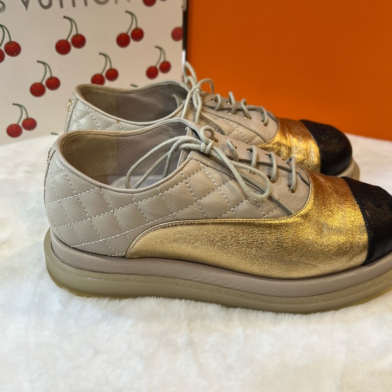 香奈兒/Chanel 黑金雙C珍珠厚底靴 35碼 🈚附件-1