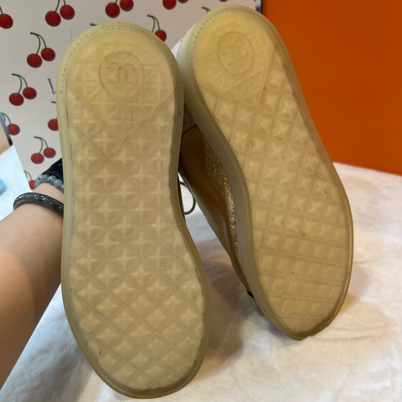 香奈兒/Chanel 黑金雙C珍珠厚底靴 35碼 🈚附件-3