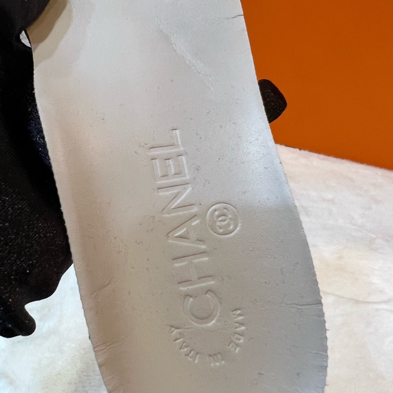 香奈兒/Chanel 黑金雙C珍珠厚底靴 35碼 🈚附件-6