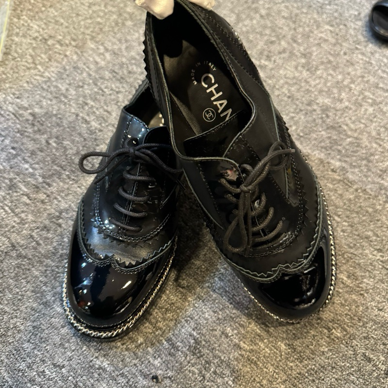 幾乎全新 香奈兒/Chanel Lisa同款黑色鏈條樂福鞋 38碼 🈚附件-0