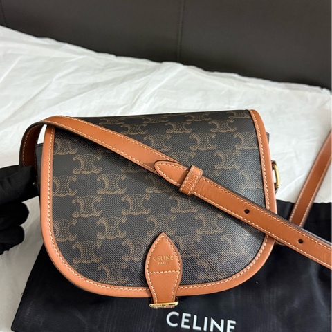 幾乎全新 99新 Celine 思琳賽琳老花馬鞍包斜挎包  附件：塵袋