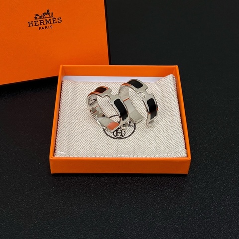 全新帶盒Hermes愛馬仕Olympe耳環 時髦黑銀