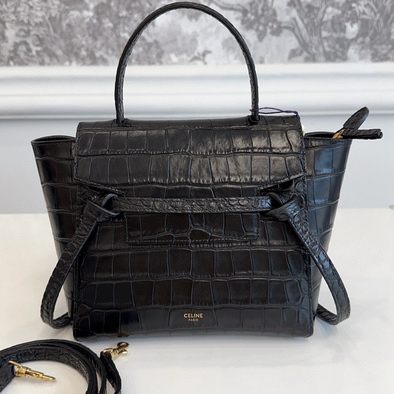 celine 賽琳 nano 鰐魚紋 鯰魚包 尺寸約20cm 附件:肩帶-0