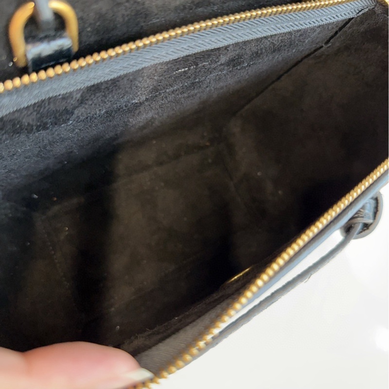 celine 賽琳 nano 鰐魚紋 鯰魚包 尺寸約20cm 附件:肩帶-9