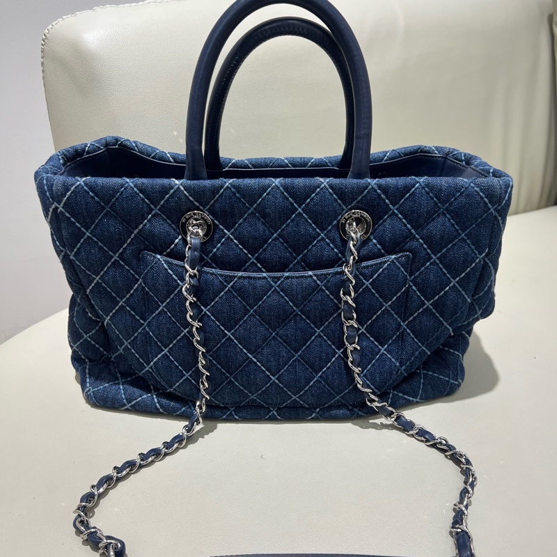 Chanel 牛仔絕版丹寧購物袋沙灘包 底長約30cm 附件防塵袋 保卡27開-3