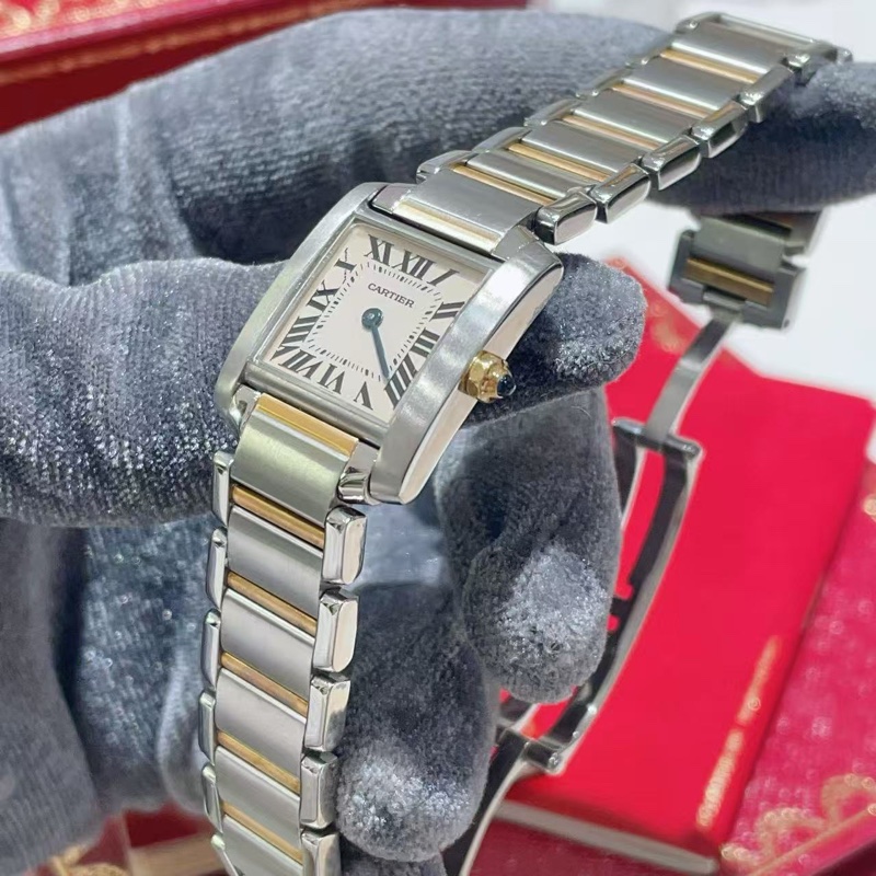 卡地亞Tank系列W51007Q4小號間金石英女表-5