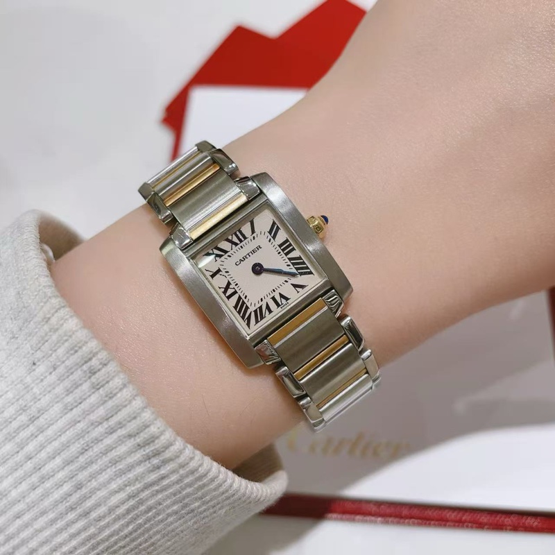 卡地亞Tank系列W51007Q4小號間金石英女表-6
