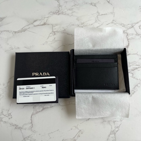 🌷全新帶保卡！可送禮！ Prada Mercuio Saffiano 卡夾/卡包