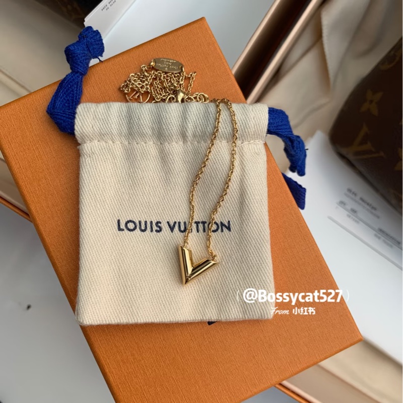 ෆ LV V字項鍊🈶購證-3