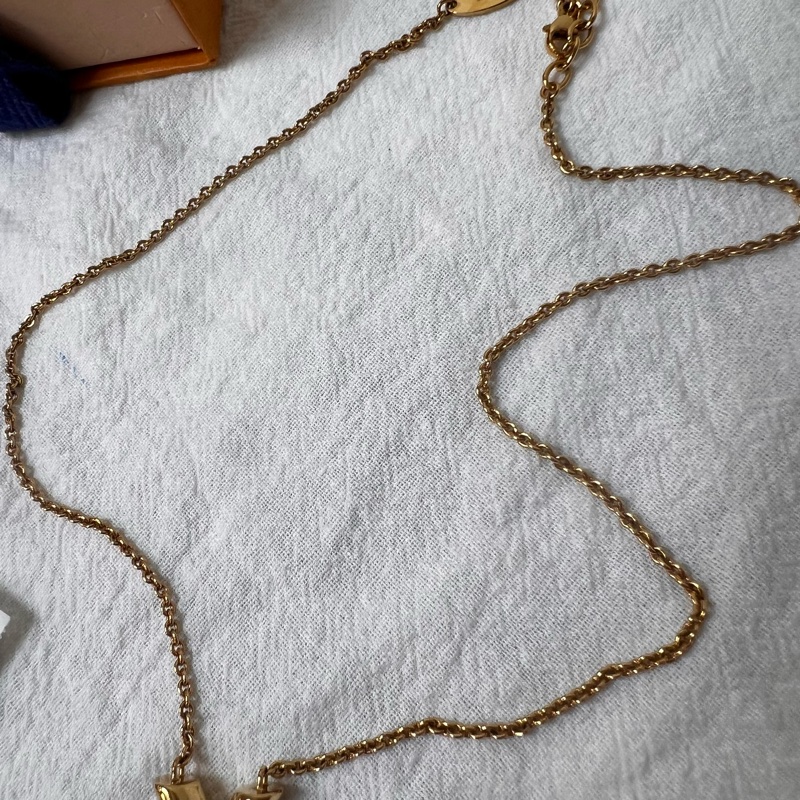 ෆ LV V字項鍊🈶購證-7