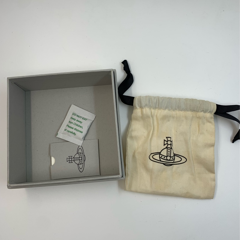 Vinnie Westwood Necklace-10