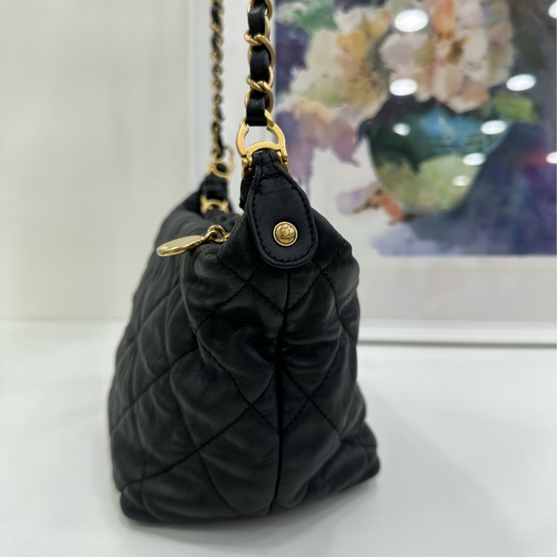 CHANEL 香奈兒 21S 黑金流浪hobo手提單肩斜背飯盒包 31開-4