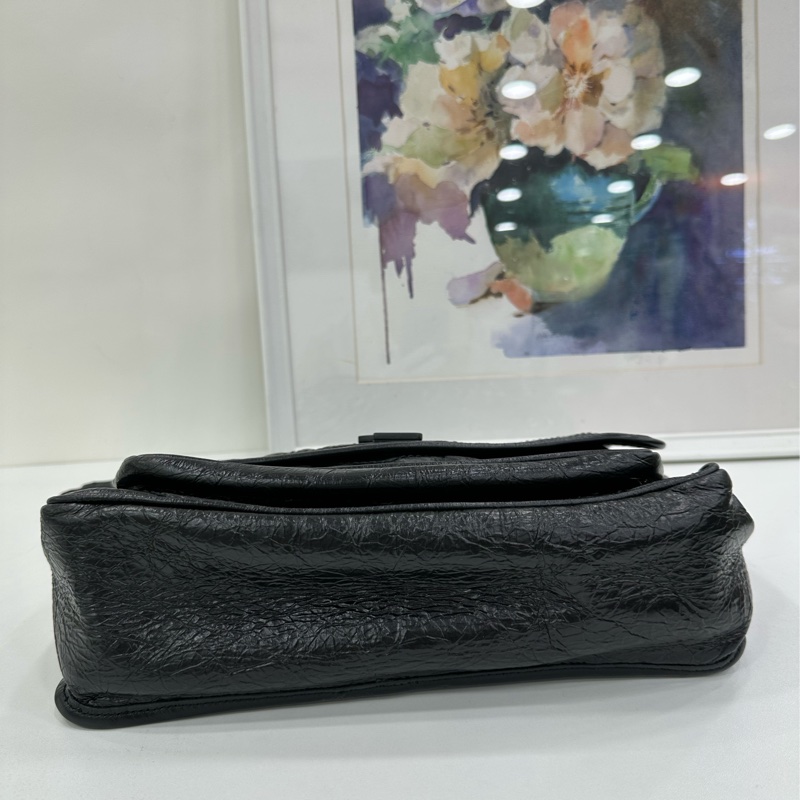 YSL 聖羅蘭Niki中號 黑色銀鍊 復古油蠟皮鏈條包-4