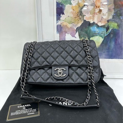 Chanel黑銀油蠟牛皮easy flap機場系列CF鏈條包 鐳射21開