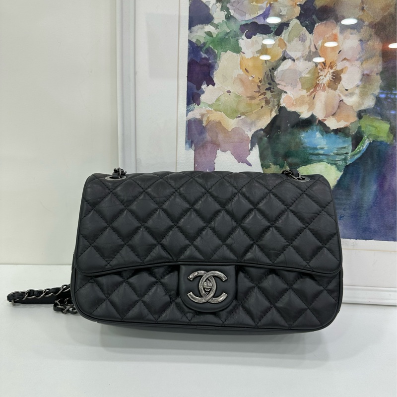 Chanel黑銀油蠟牛皮easy flap機場系列CF鏈條包 鐳射21開-1