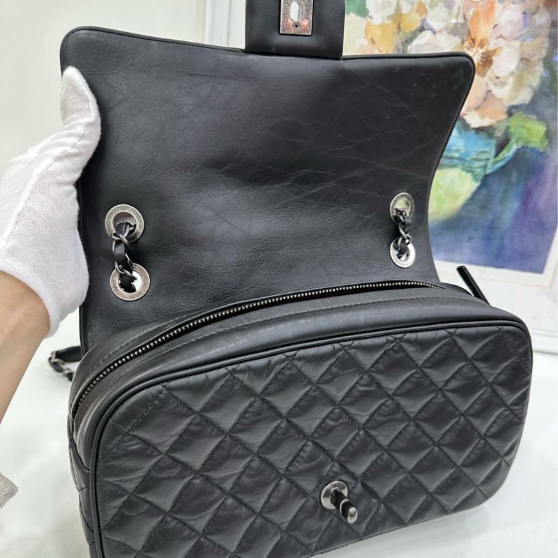 Chanel黑銀油蠟牛皮easy flap機場系列CF鏈條包 鐳射21開-7